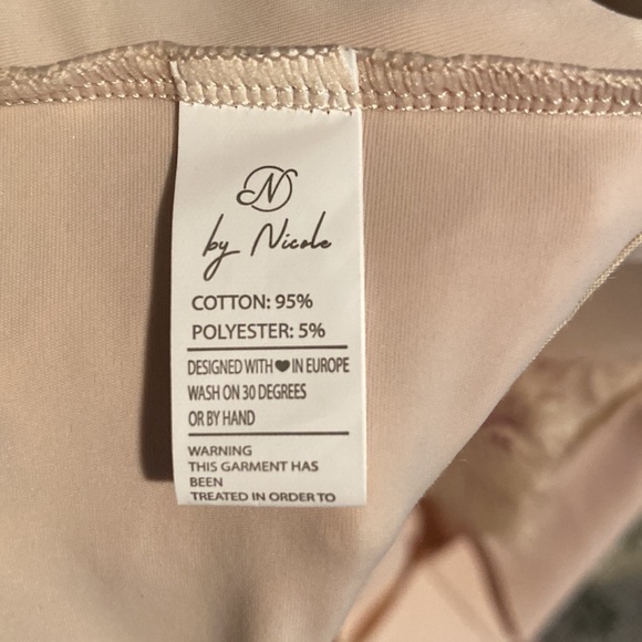 By Nicole cream bra size 48D - Picture 3 of 4